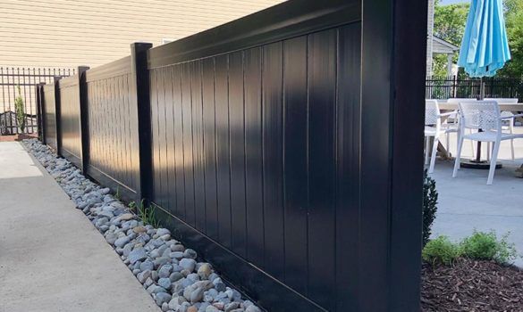 The Pros and Cons of Vinyl Fencing | VA NC